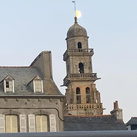 Nuit Sur Le Pont 4 Apartment Landerneau Exterior photo